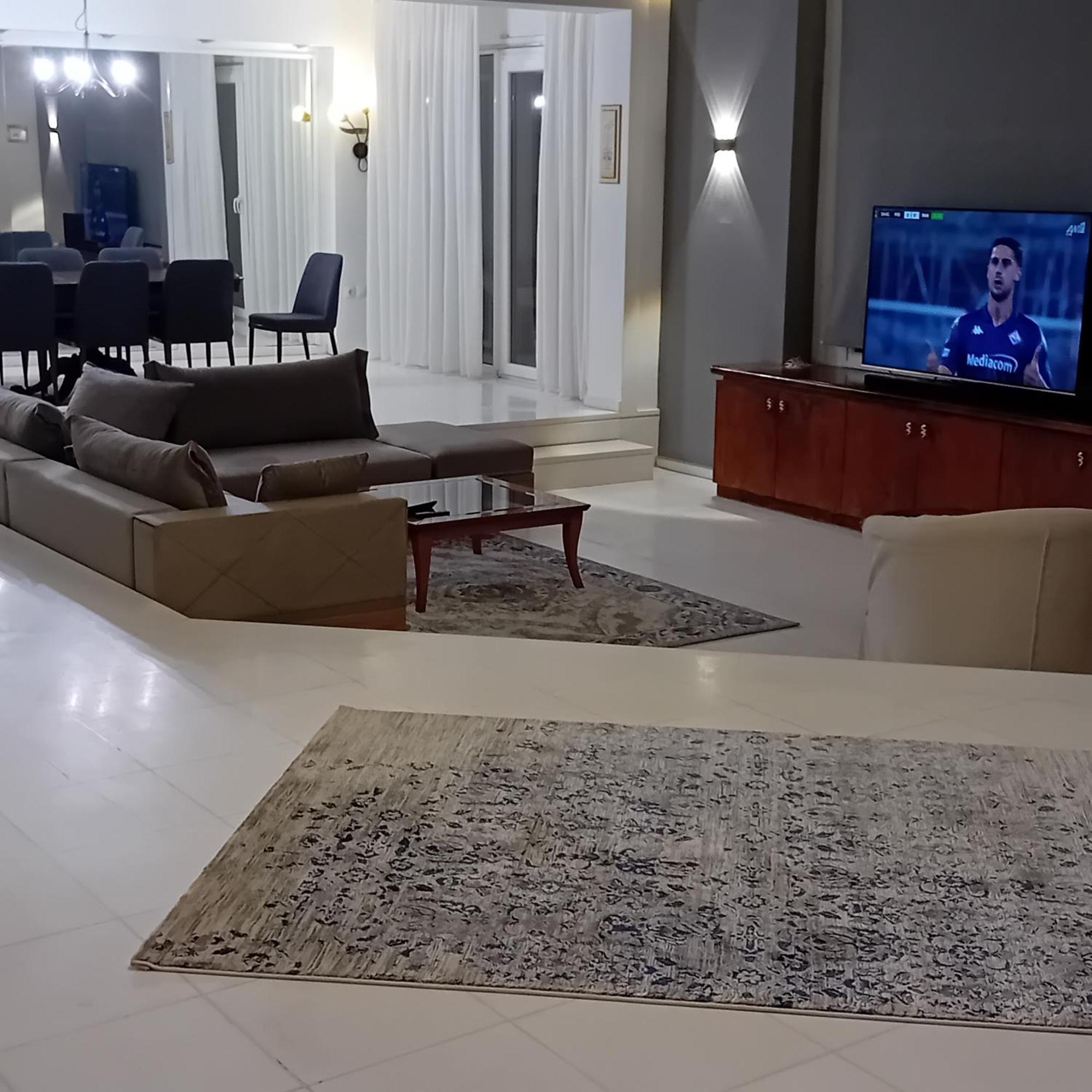 Вілла Πολυτελησ Βιλα 8 - 10 Ατομων Στην Περιοχη Αεροδρομιου Θεσσαλονικησ Livadaki  Екстер'єр фото